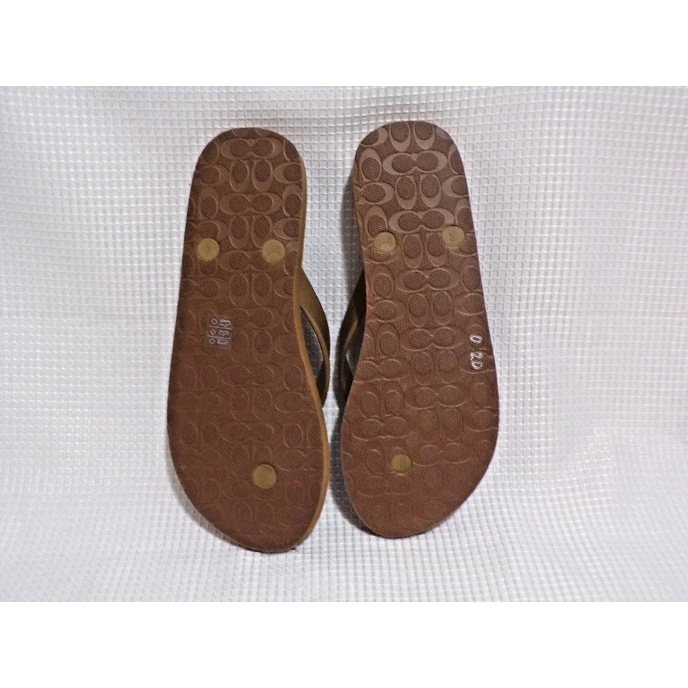 Coach‎ Brown Logo Monogram Pattern Gold Bow Accents Flip-Flops Thongs Size 6